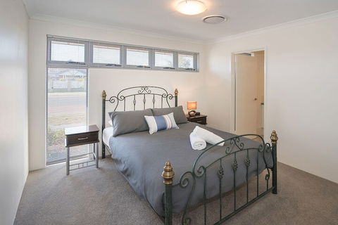 Gale House - Accommodation Bookings 3