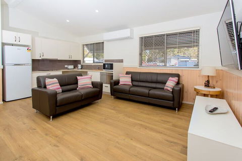Woolgoolga Lakeside Holiday Park - Accommodation Bookings 5