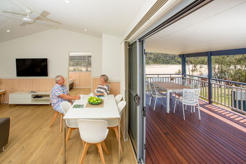 Woolgoolga Lakeside Holiday Park - Accommodation Bookings 7