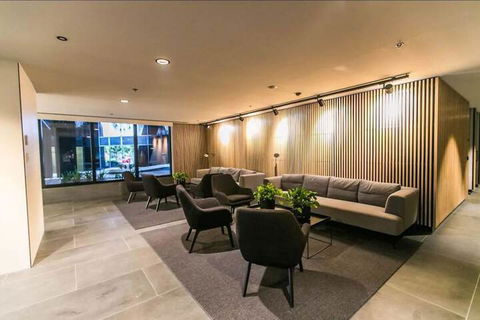 JC Marina Tower Docklands - Accommodation Bookings 6