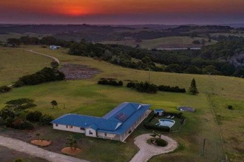 Your Luxury Escape Byron Sunset Breeze - Accommodation Bookings 2
