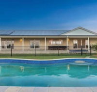 Your Luxury Escape Byron Sunset Breeze - Accommodation Bookings