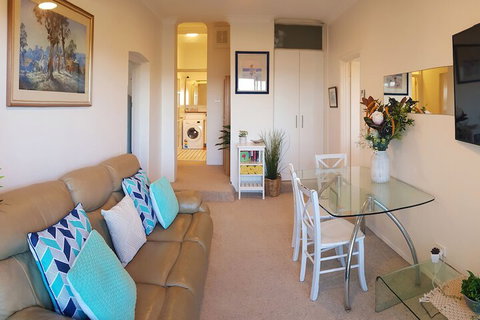 Coachhouse On The Beach - Accommodation Bookings 1