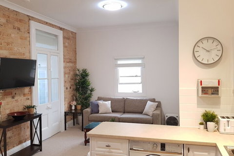Coachhouse On The Beach - Accommodation Bookings 5