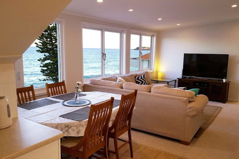 Coachhouse On The Beach - Accommodation Bookings 6