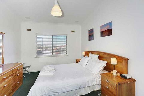 SUMMER BREEZE - Holiday And Business Accommodation - Accommodation Bookings 7