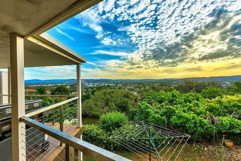 Highview - Accommodation Bookings 0