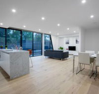 106 Modern Prestige 3 storey New Establishment - Accommodation Bookings