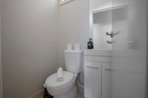 70 Greenbell Doncaster - Accommodation Bookings 4