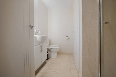 70 Greenbell Doncaster - Accommodation Bookings 5