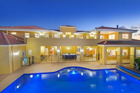 Bridgewings Lighthouse Beach - Accommodation Bookings 0