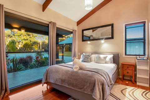 A PERFECT STAY - Lennox Unique Coastal Retreat - Accommodation Bookings 3