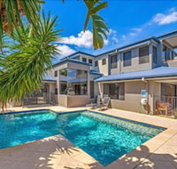 Gold Coast Stunning Waterfront Retreat by Hostrelax - Accommodation Bookings