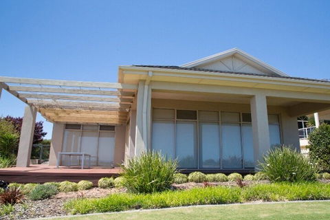 Golfers Paradise 52 Huntingdale Drive - Accommodation Bookings 1