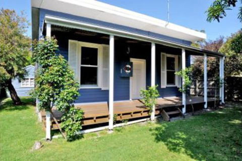 MY Fair Lady External Bathroom PET Friendly - Accommodation Bookings 0