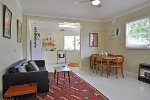 SEA Whispers Inlet Side - Accommodation Bookings 3