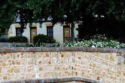 Sargeants & Armoury Cottages 1823 - Accommodation Bookings 4