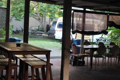 Carlon's Hotel - Accommodation Bookings 6