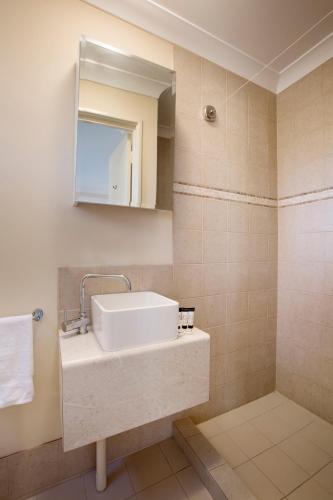 Royal Palms Resort - Accommodation Bookings 4