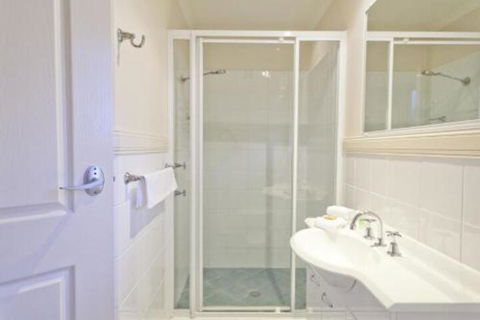 Aqualuna Beach Resort Unit 25 - Accommodation Bookings 6