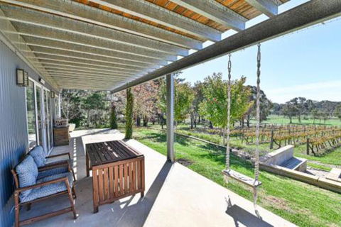 Mortimers Wines The Vines Studio - Accommodation Bookings 0