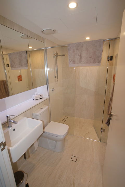 Breeze Apartment 801 - Accommodation Bookings 0