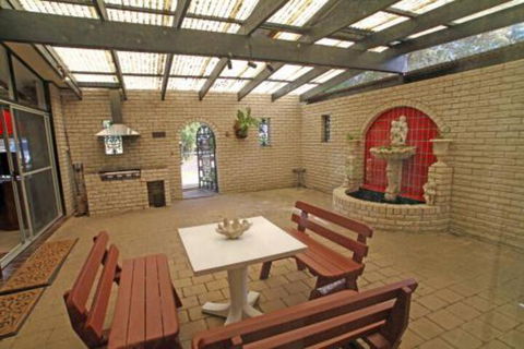 Surfers Rest In Berrara - Accommodation Bookings 4