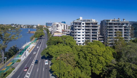 Inn On The Park Apartments - Accommodation Bookings 1