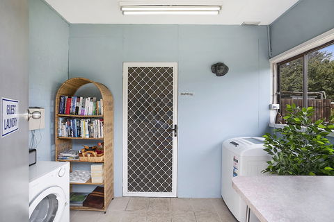 Hamilton Lakeside Motel - Accommodation Bookings 3