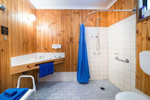 Kookaburra Motor Lodge - Accommodation Bookings 4