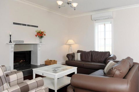 Fayrefield House - Accommodation Bookings 5