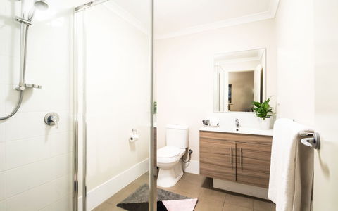 Airport Apartments By Vetroblu - Accommodation Bookings 5