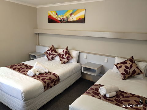 The Coachman Motel & Units - Accommodation Bookings 5