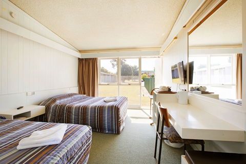 Sunnybank Hotel - Accommodation Bookings 4