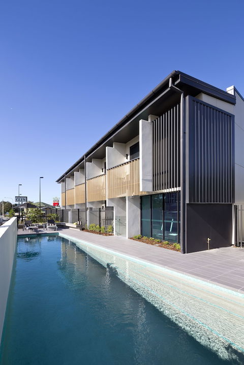 The Glen Hotel & Suites - Accommodation Bookings 6
