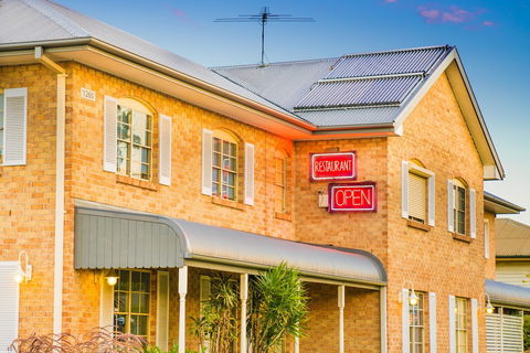 Coopers Colonial Motel - Accommodation Bookings 1