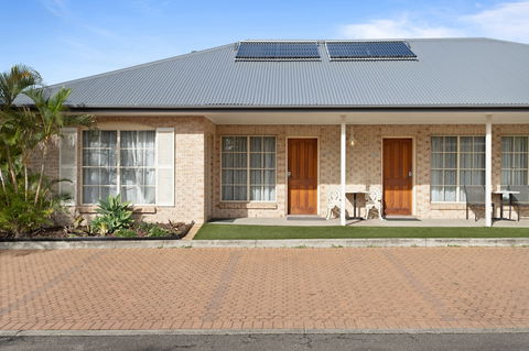 Coopers Colonial Motel - Accommodation Bookings 0