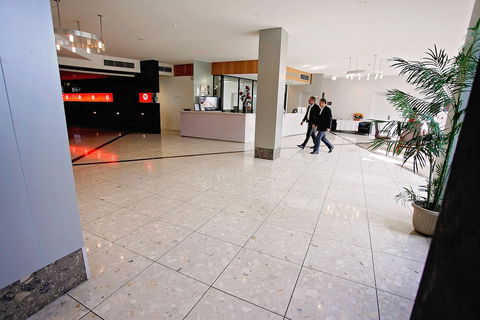 Golden Pebble Hotel - Accommodation Bookings 6