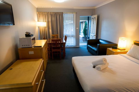 Old Maitland Inn - Accommodation Bookings 3