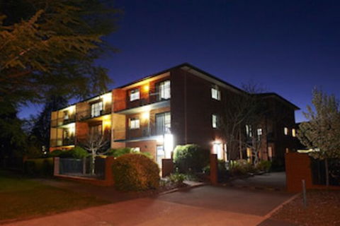 Oxley Court Serviced Apartments - Accommodation Bookings 0