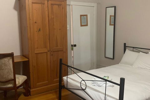 Burwood Bed And Breakfast - Accommodation Bookings 6