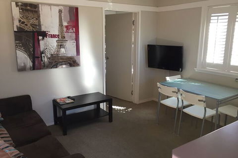 Brisbane Street Studios - Accommodation Bookings 7