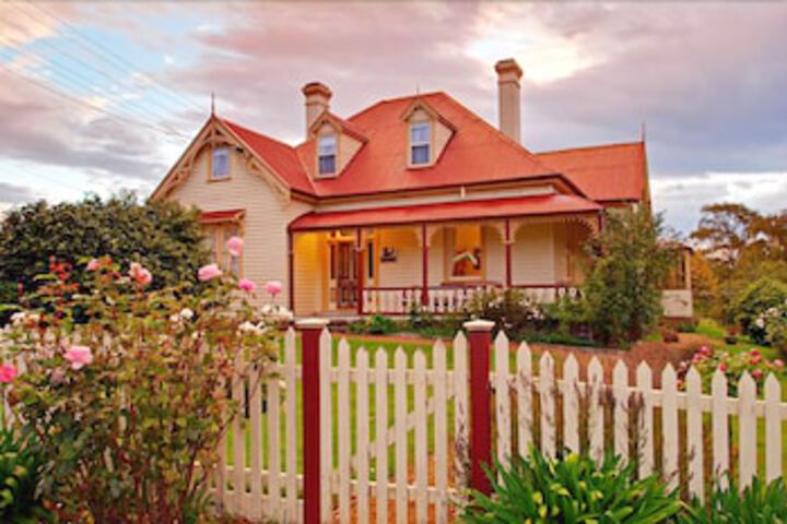 Surges Bay TAS Accommodation Bookings