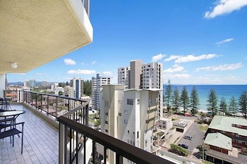 Rainbow Commodore Apartments - Accommodation Bookings 0