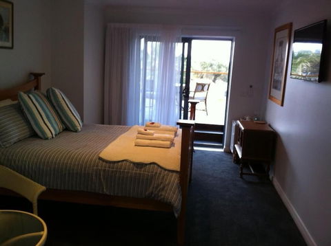 Corinella On The Esplanade Bed & Breakfast - Accommodation Bookings 4