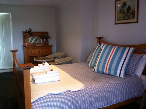 Corinella On The Esplanade Bed & Breakfast - Accommodation Bookings 6