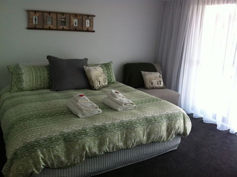 Corinella On The Esplanade Bed & Breakfast - Accommodation Bookings 3