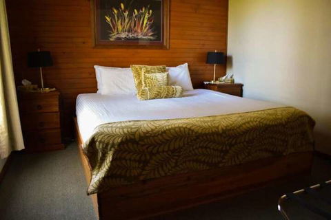 Clarendon Chalets - Accommodation Bookings 2