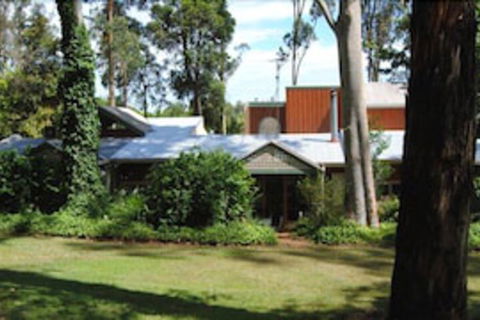 Clarendon Chalets - Accommodation Bookings 0
