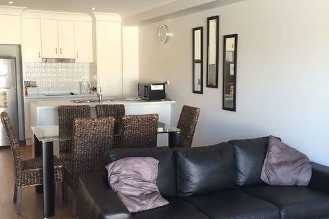 Alexandra Apartments - Accommodation Bookings 4